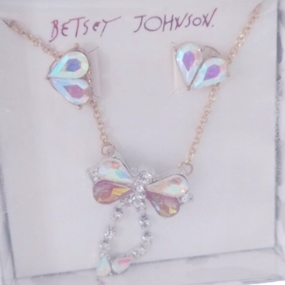 NEW Betsey Johnson Bow Butterfly  Jewelry Set Necklace and Stud Earrings Set NWT